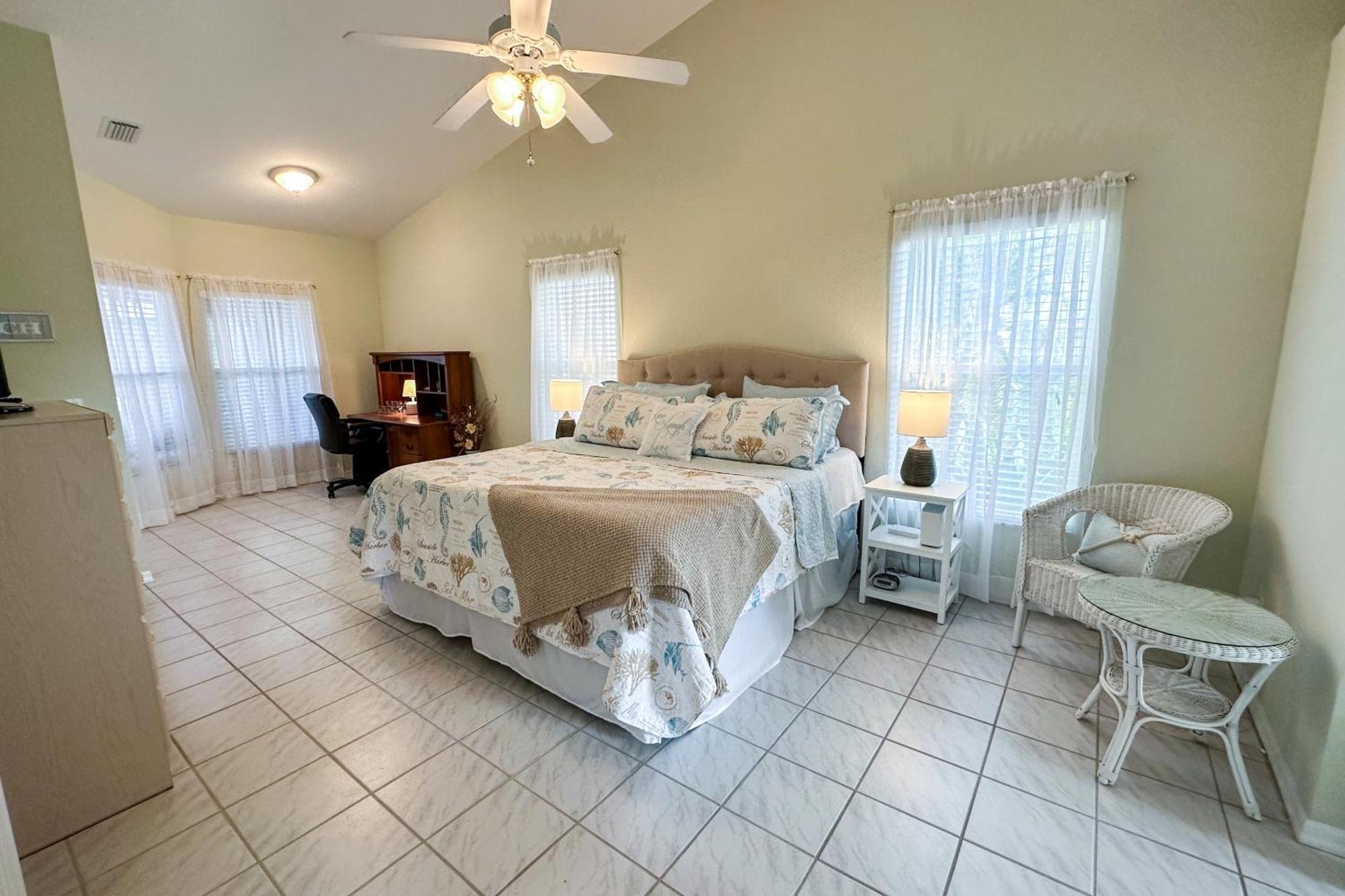 Life At The Canal Cape Coral Bagian luar foto